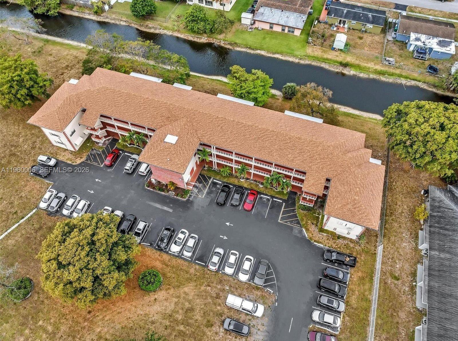 LAKE PARK GARDENS 1 INC C - Residential