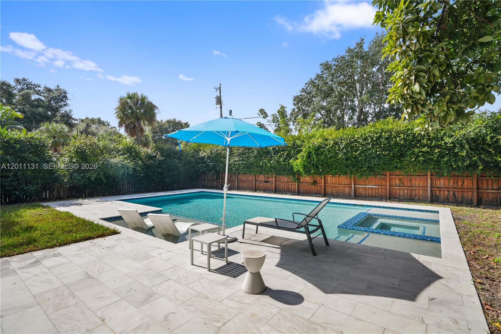 MIAMI SHORES SEC 6 - Residential