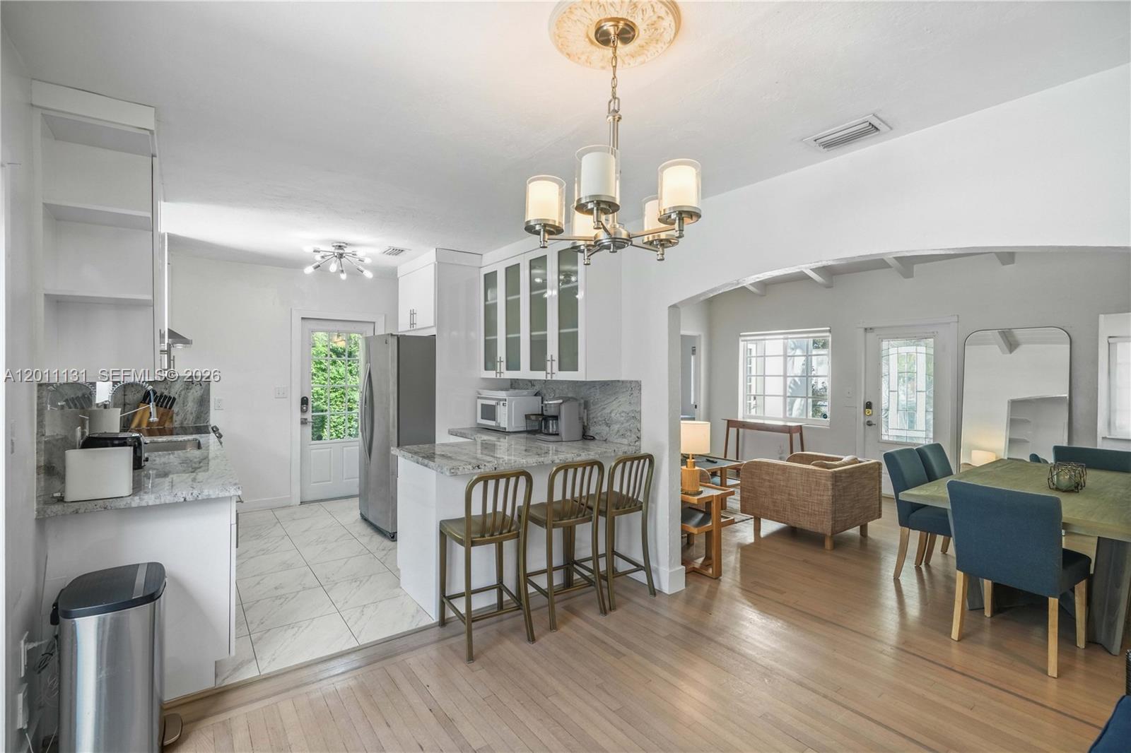 MIAMI SHORES SEC 6 - Residential