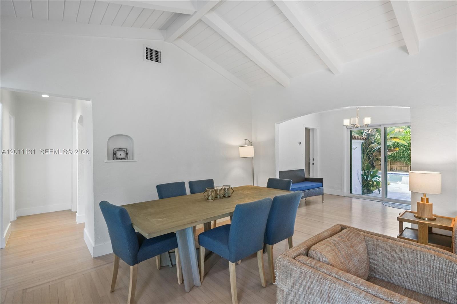 MIAMI SHORES SEC 6 - Residential