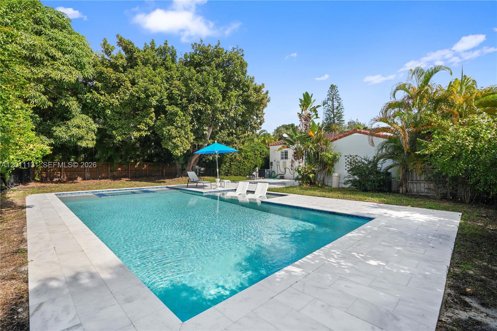 MIAMI SHORES SEC 6 - Residential