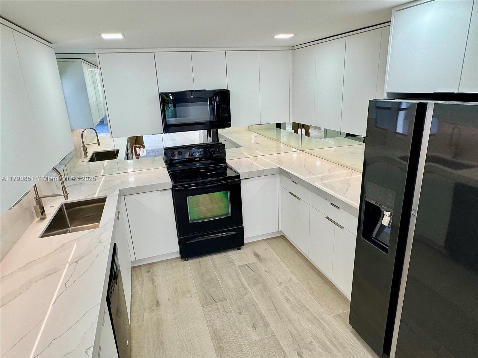 POINCIANA IS YT & RCQ CLU - Residential Lease