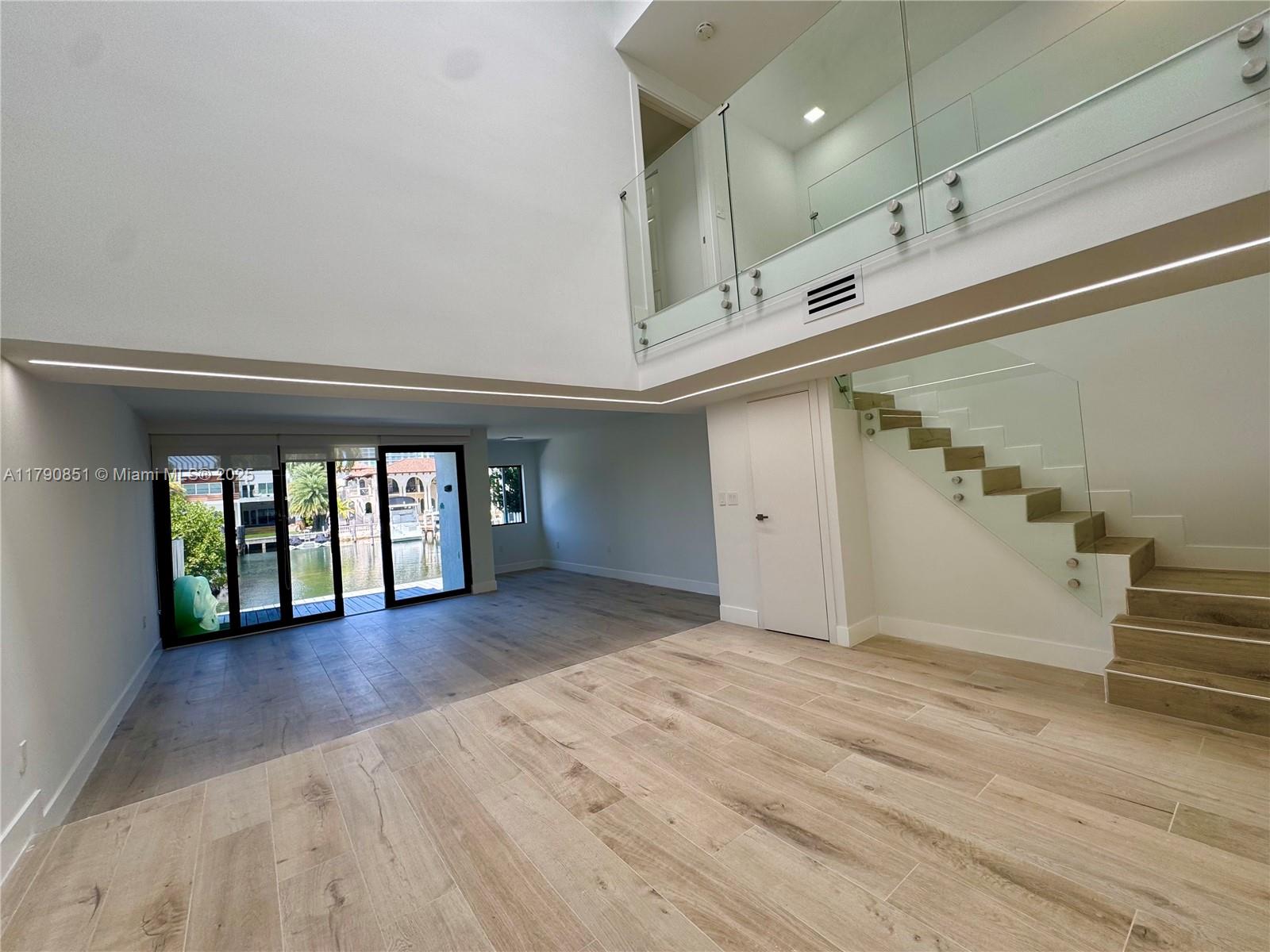 POINCIANA IS YT & RCQ CLU - Residential Lease