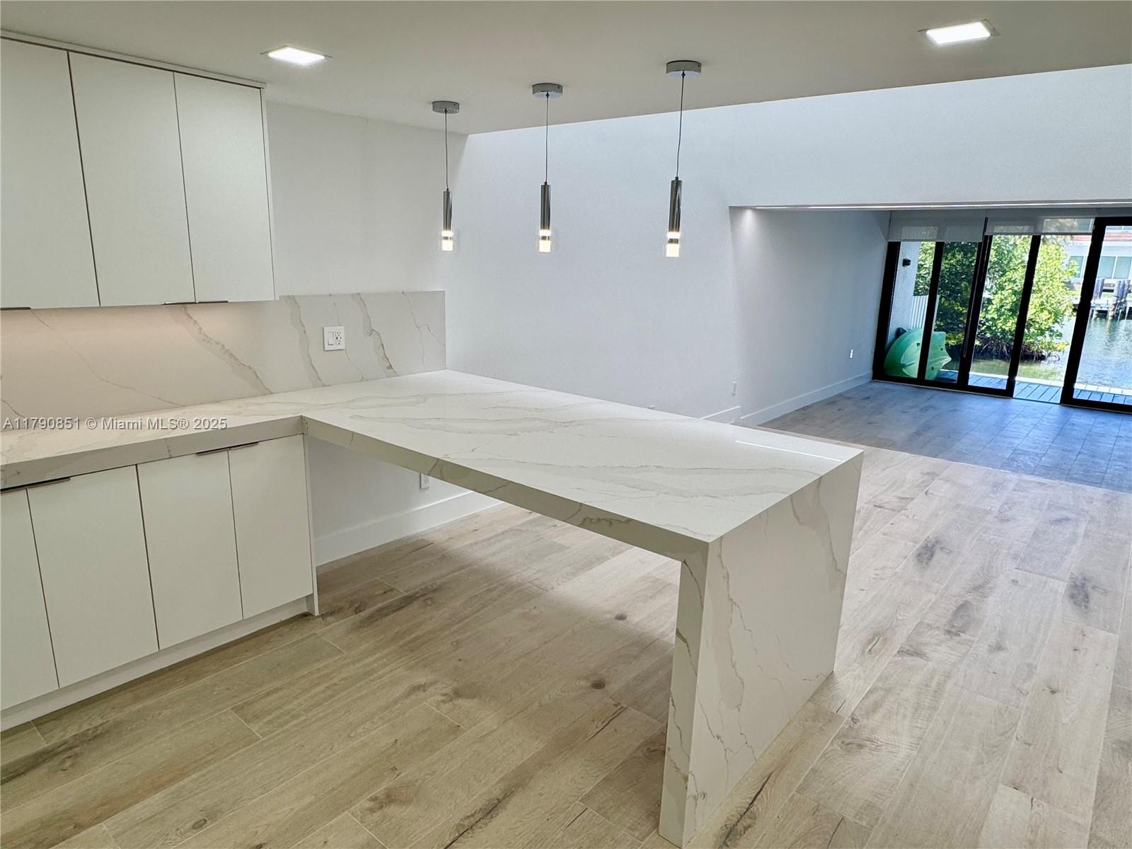 POINCIANA IS YT & RCQ CLU - Residential Lease