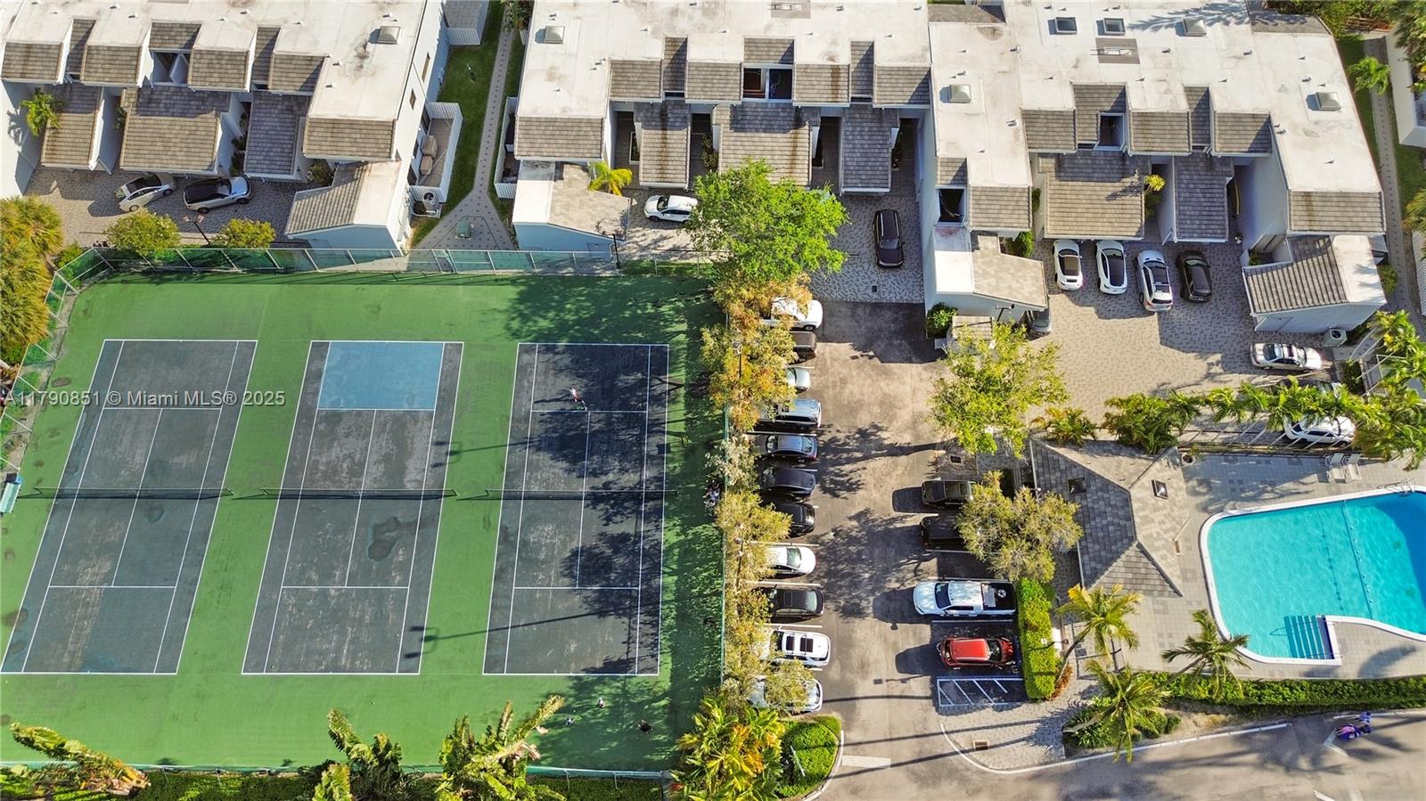 POINCIANA IS YT & RCQ CLU - Residential Lease