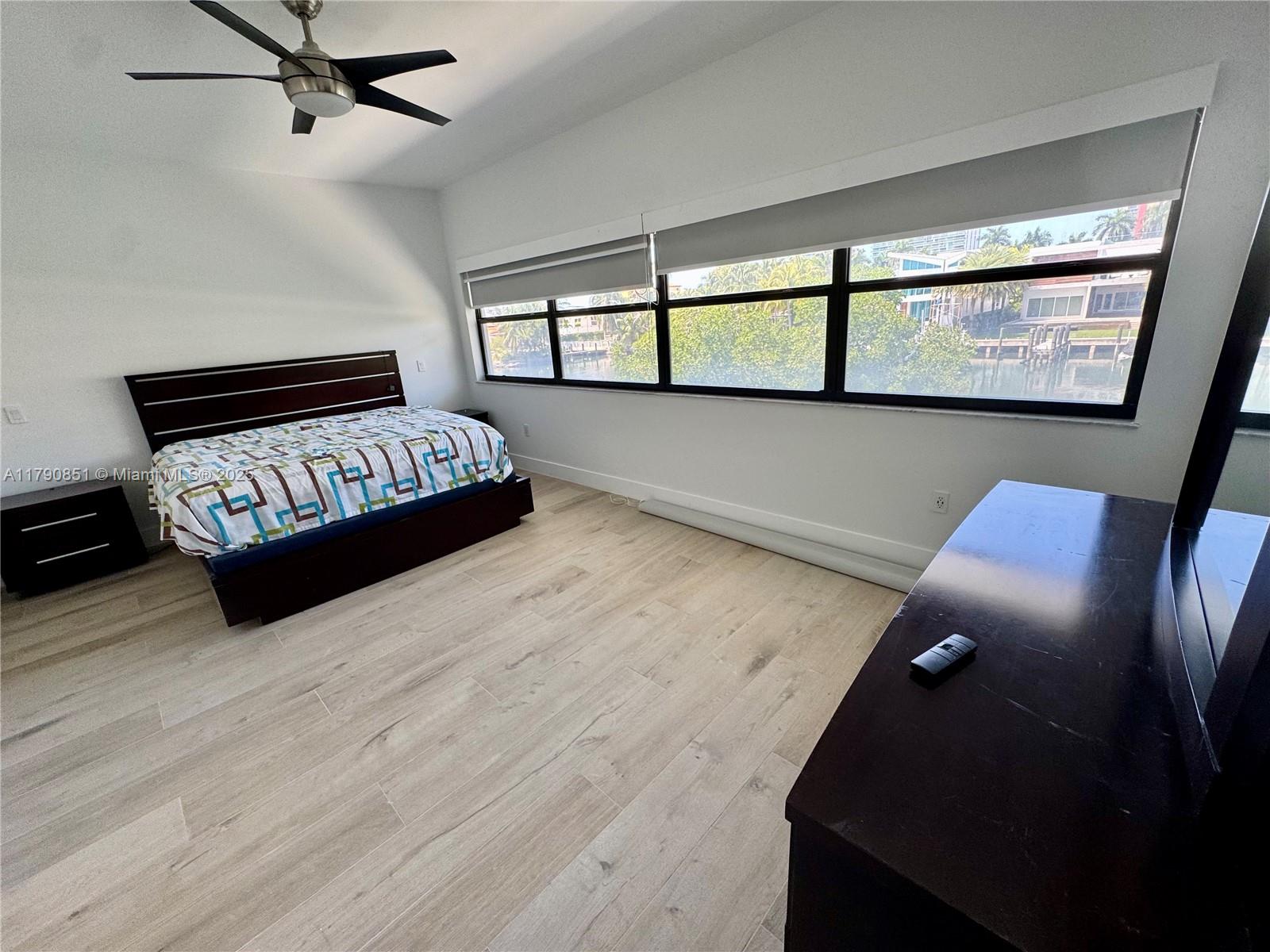 POINCIANA IS YT & RCQ CLU - Residential Lease