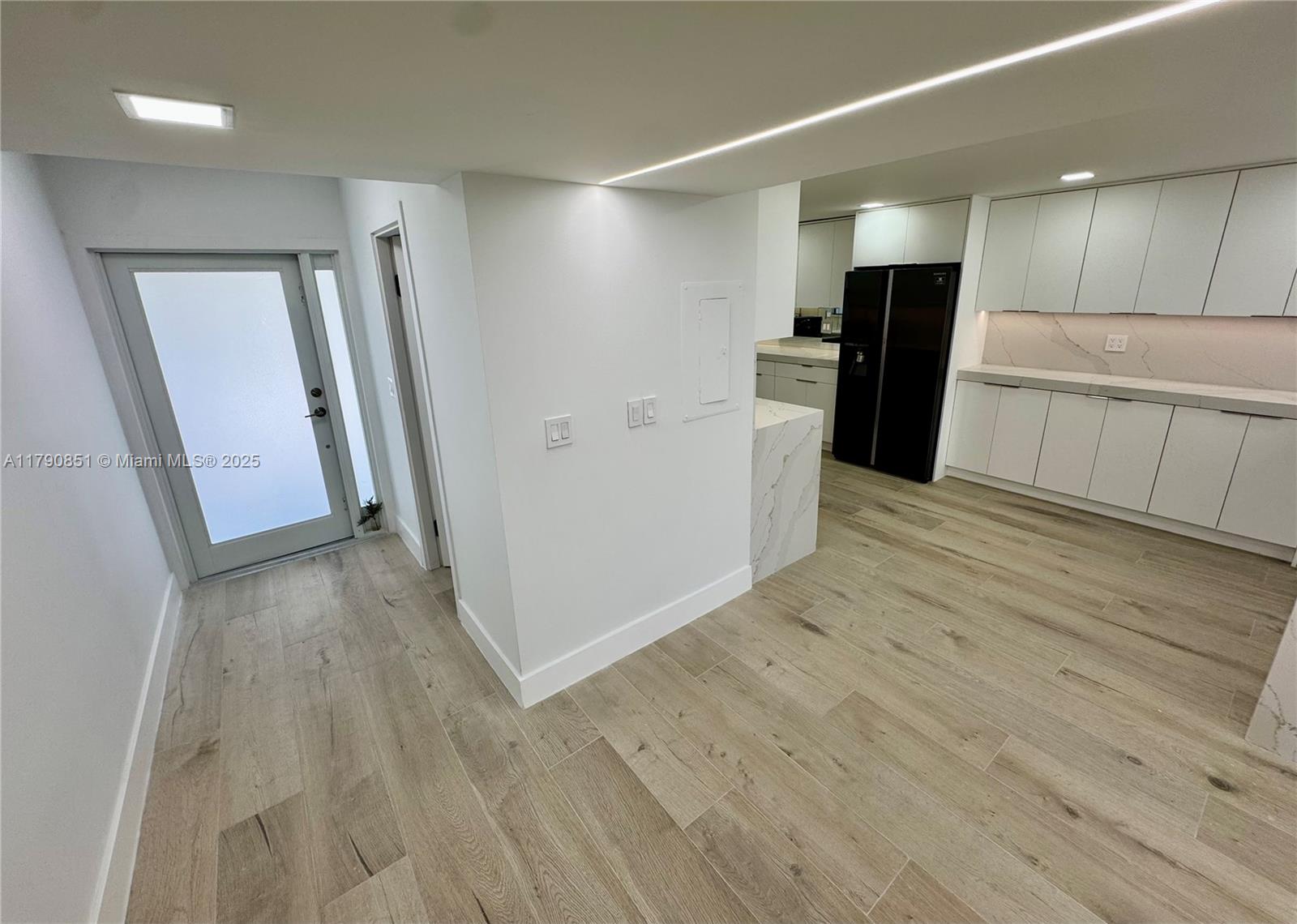 POINCIANA IS YT & RCQ CLU - Residential Lease