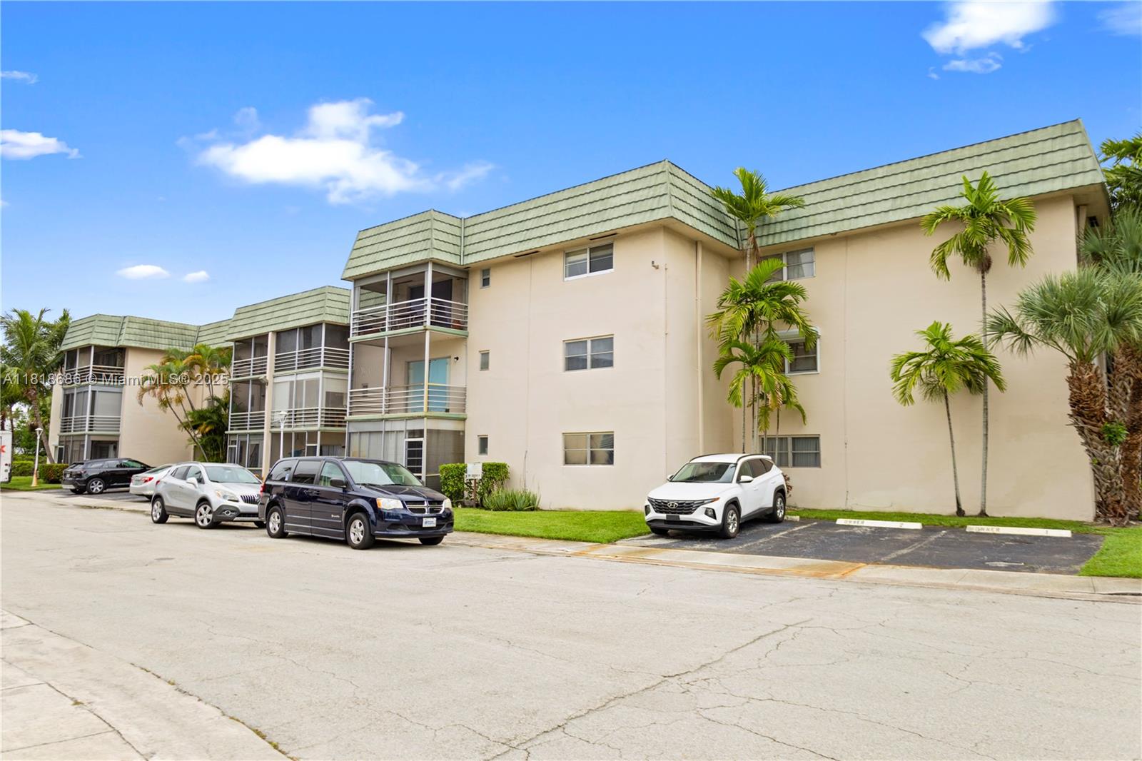 Oversized 1 Bedroom, 1 Bath corner unit in desirable Stirling 56 Condo. Unit has been recently completely renovated top to bottom with brand new flooring, brand new kitchen with quartz counters and stainless appliances, LED lighting, remodeled bath and more. This corner unit features huge master bedroom with walk-in closet, separate dining area, open kitchen with snack counter, big living room and private screened in balcony.
Building is well kept and well managed. Located minutes to Hardrock hotel and casino, walking distance to shopping, restaurants, houses of worship and more. Minutes to I-95 and turnpike and Airport.  Needs 2 years ownership before leasing. Fifty Year Certification completed with brand new roof of 2022.