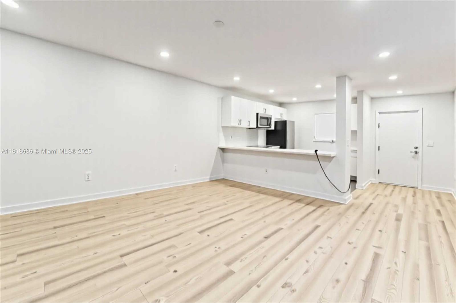 STERLING FIFTY-SIX - Residential