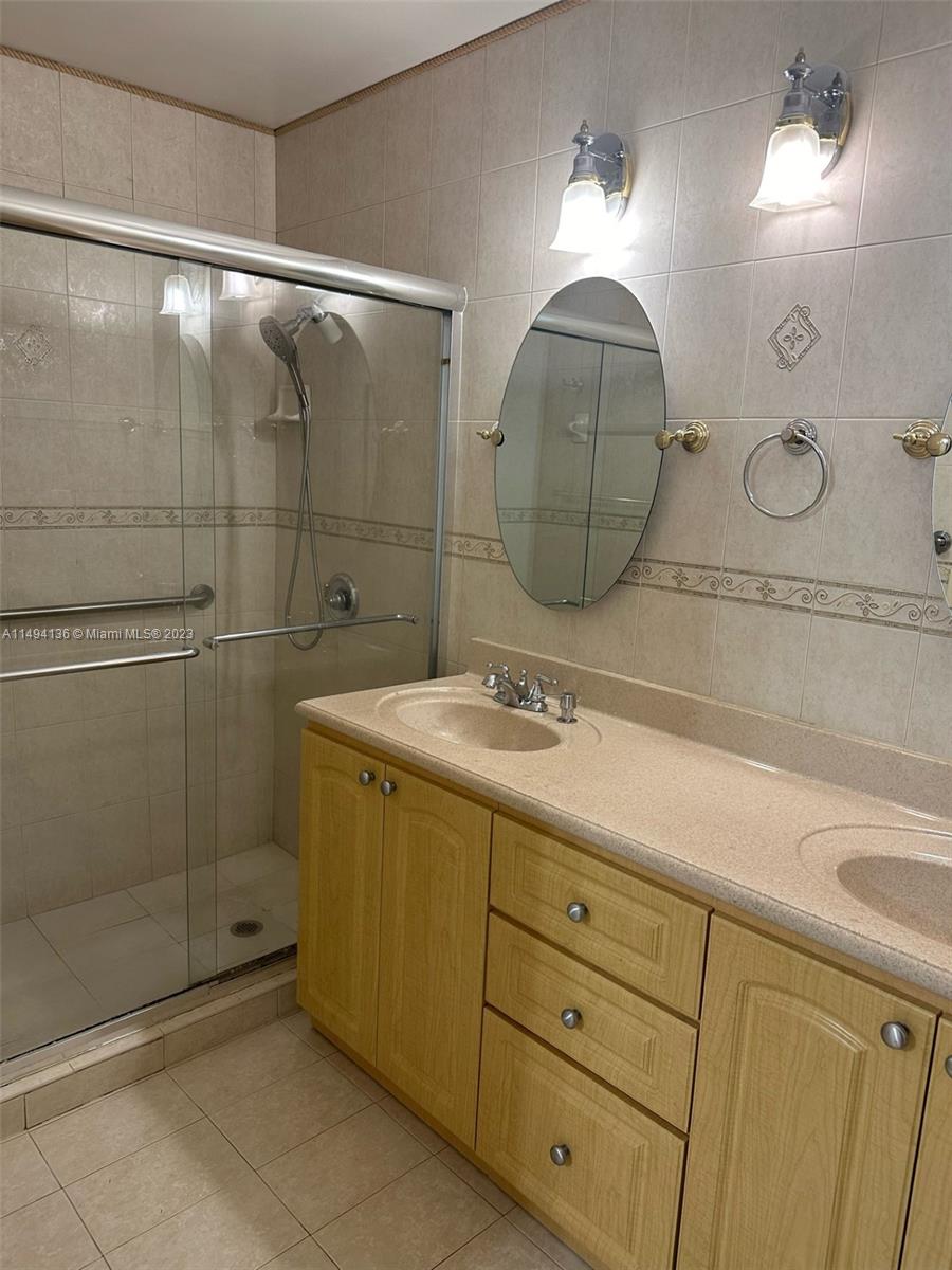 WESTBROOKE AT AVALON SEC - Residential Lease