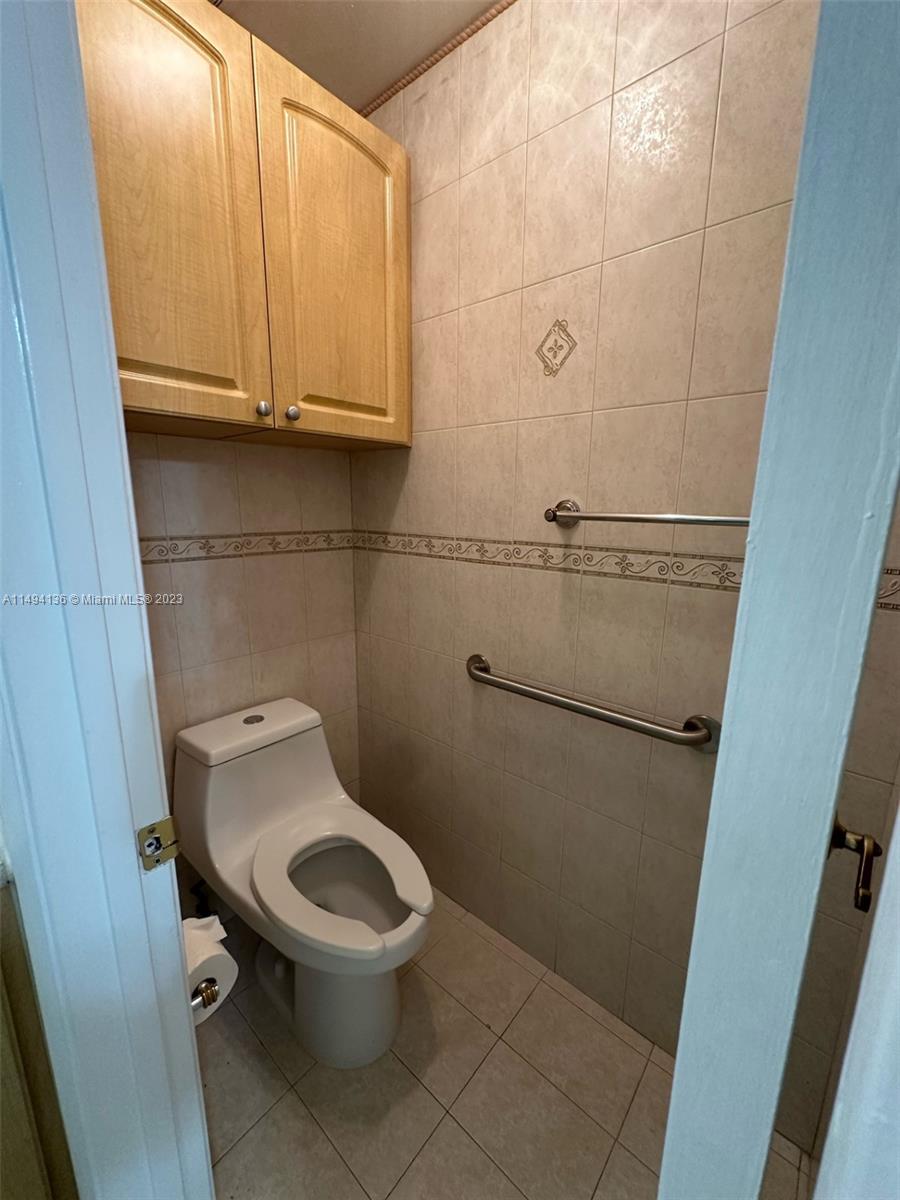 WESTBROOKE AT AVALON SEC - Residential Lease