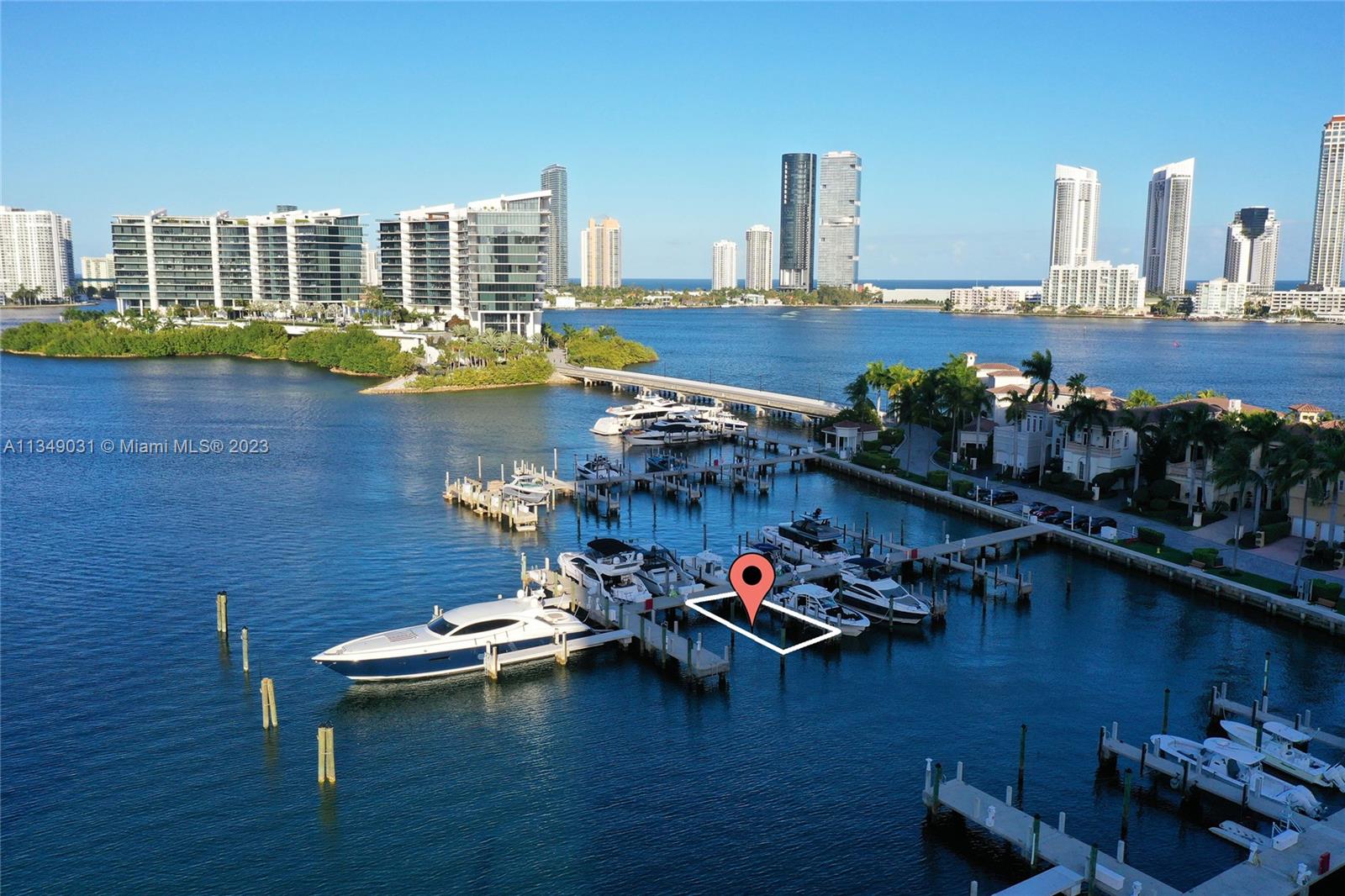 PRIVE CONDO - Residential