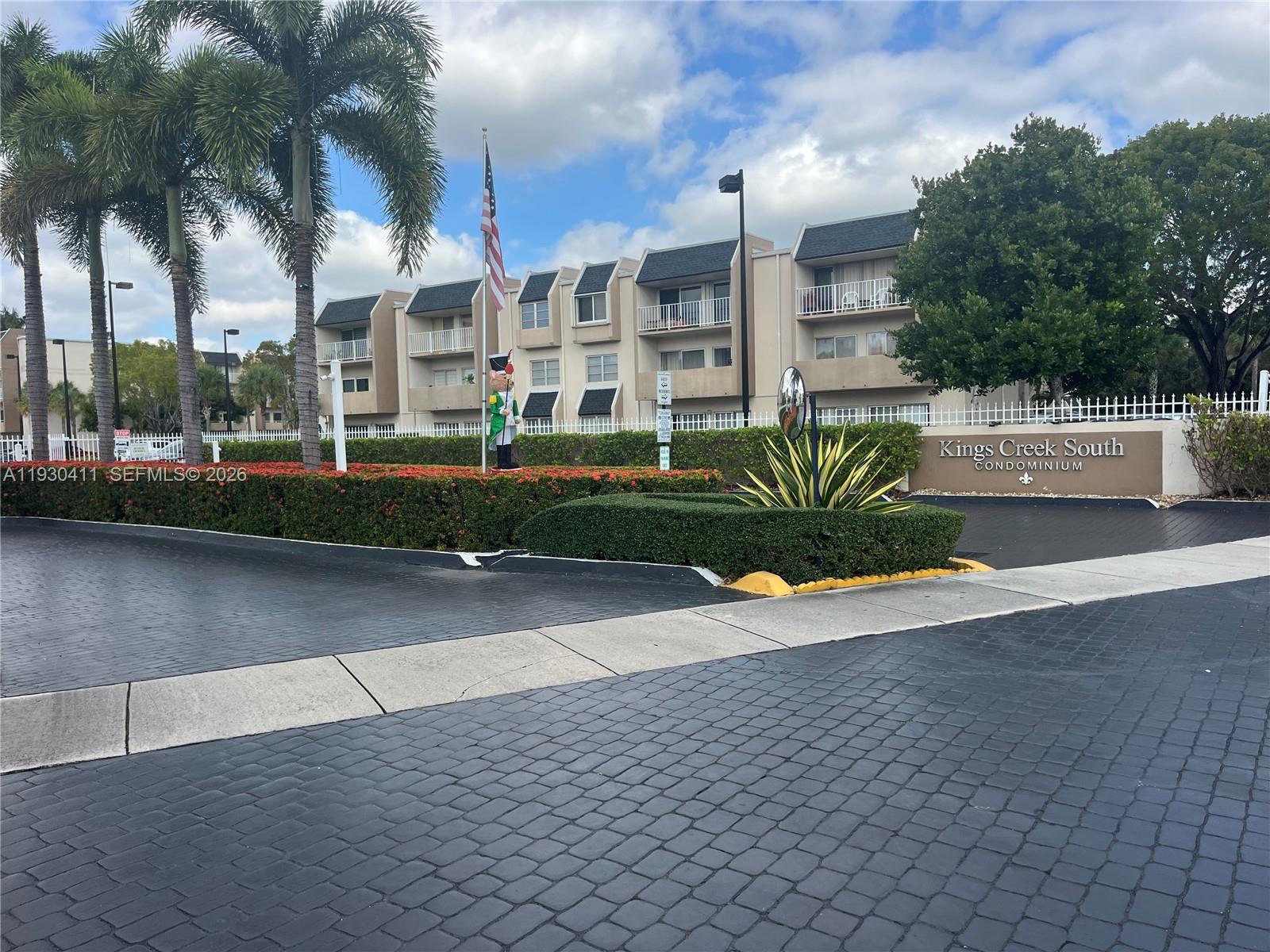 KINGS CREEK SO CONDO - Residential
