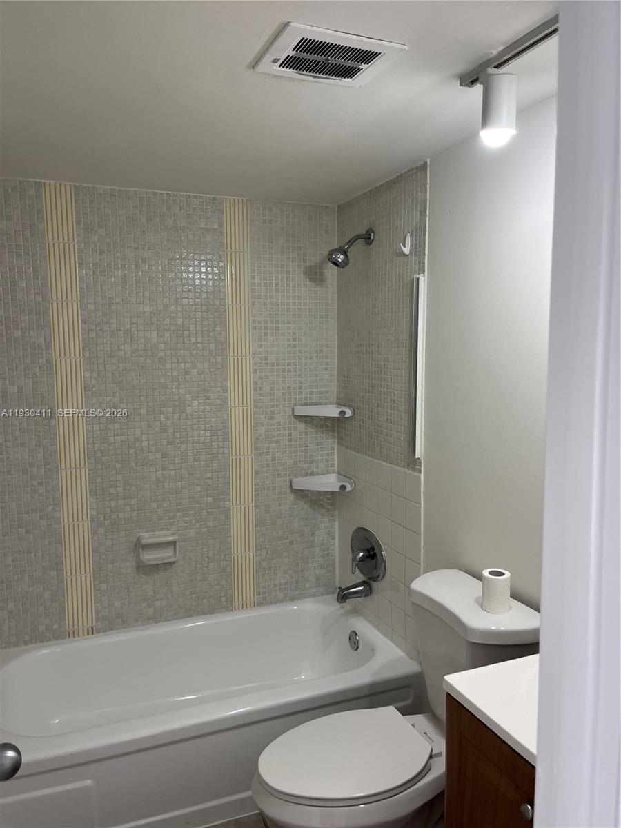 KINGS CREEK SO CONDO - Residential