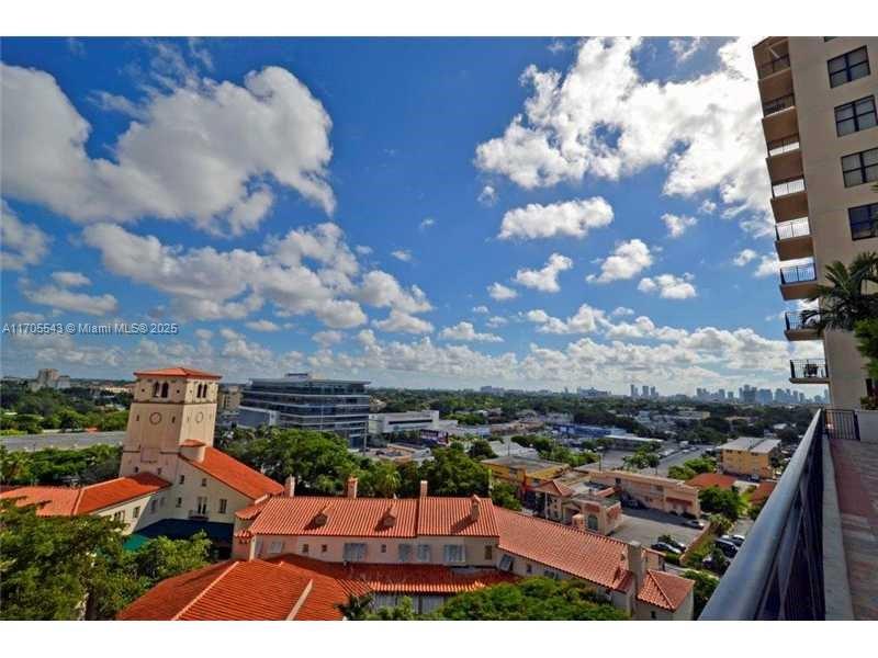 PUERTA DE PALMAS CONDO - Residential Lease