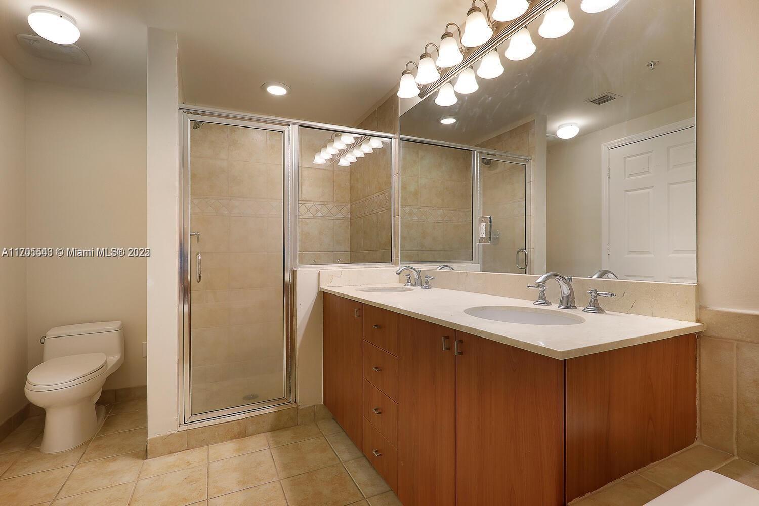 PUERTA DE PALMAS CONDO - Residential Lease