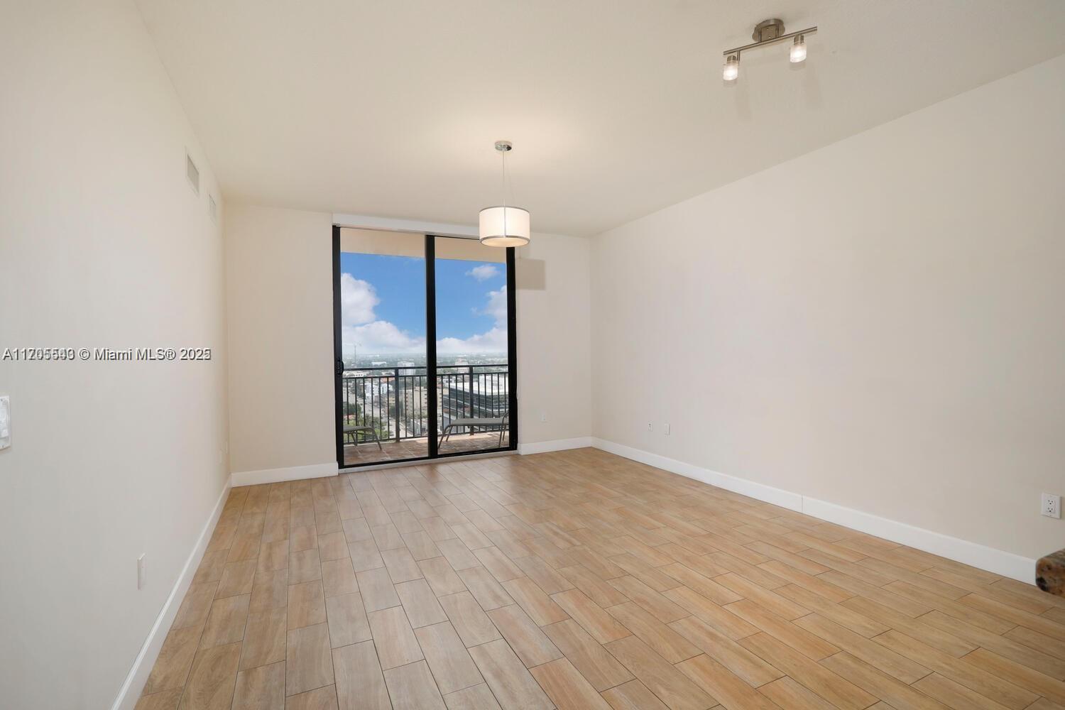 PUERTA DE PALMAS CONDO - Residential Lease