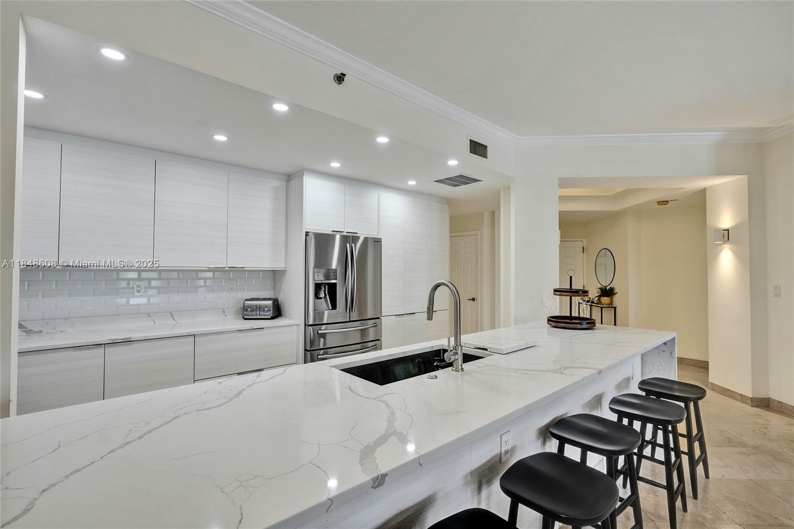 MEDITERRANEAN VILLAGE CON - Residential