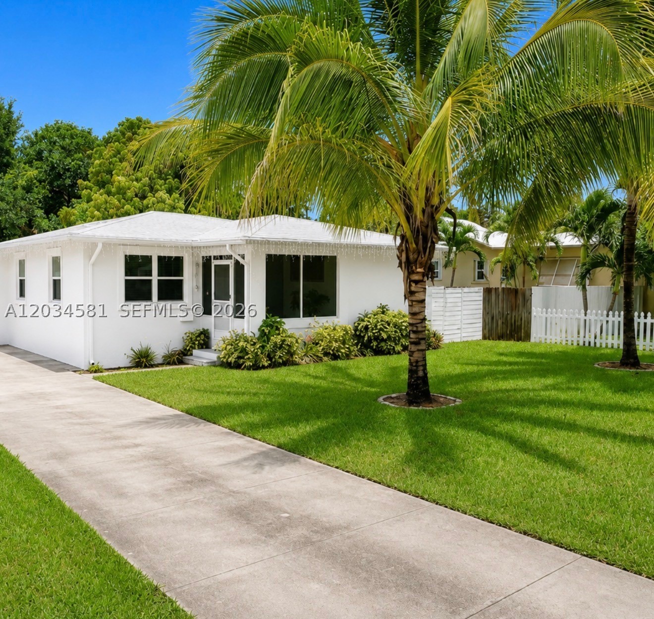 SOUTH HOLLYWOOD AMD PLAT - Residential