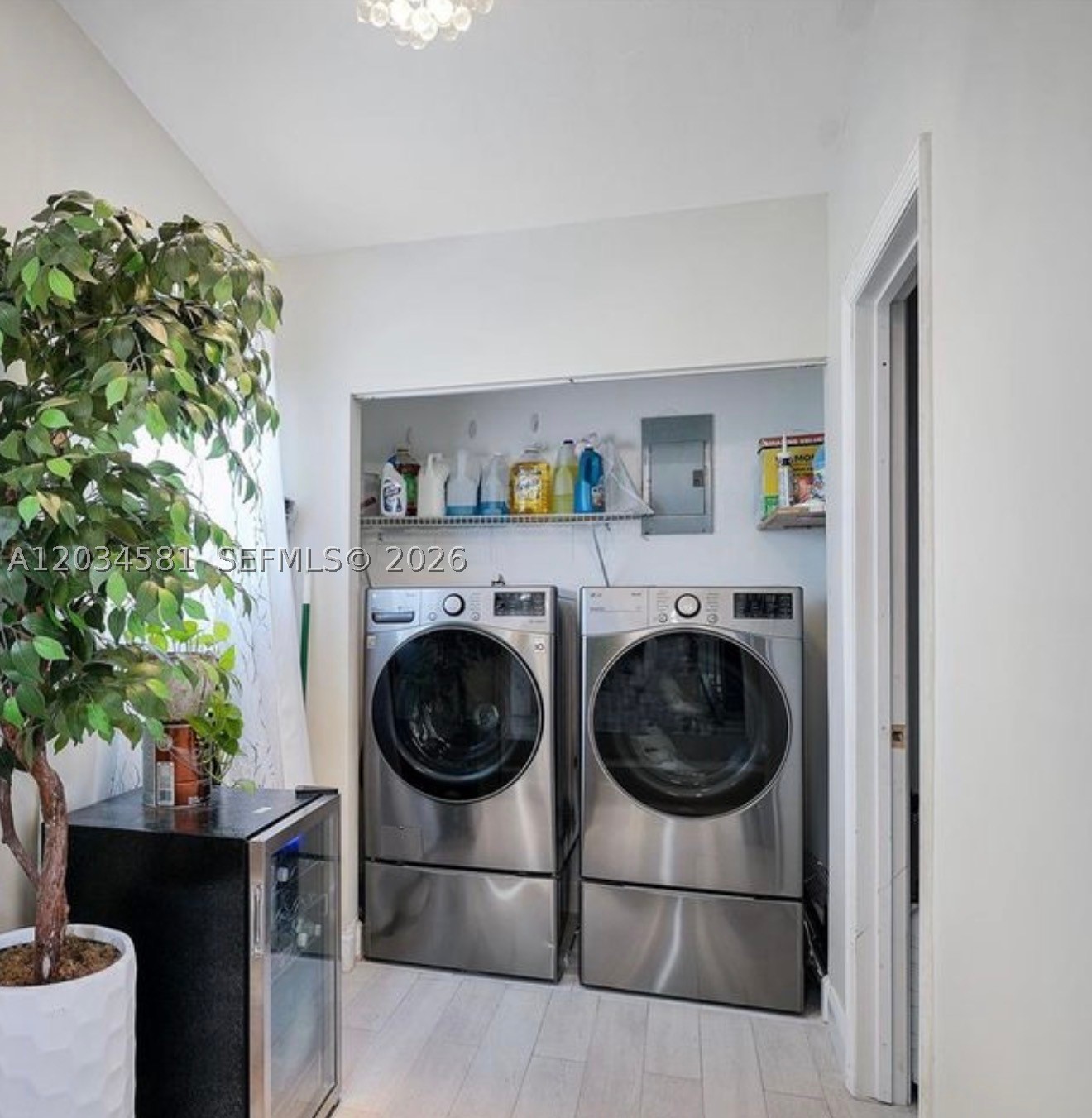 SOUTH HOLLYWOOD AMD PLAT - Residential