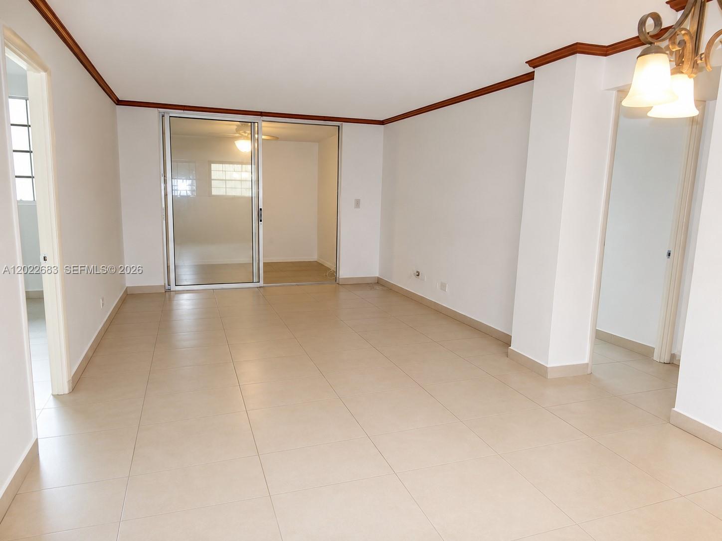 ROYAL OAKS CONDO - Residential