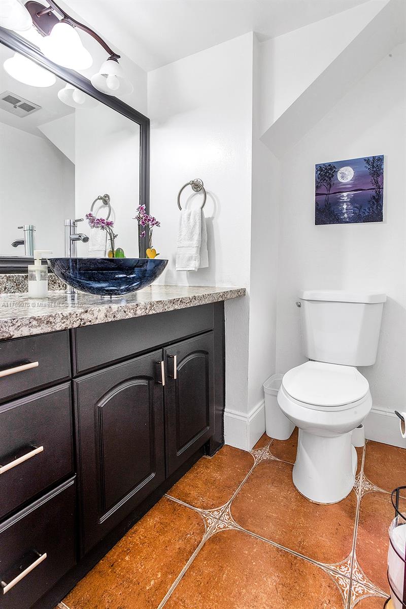 VALENCIA VILLAGE CONDO PH - Residential
