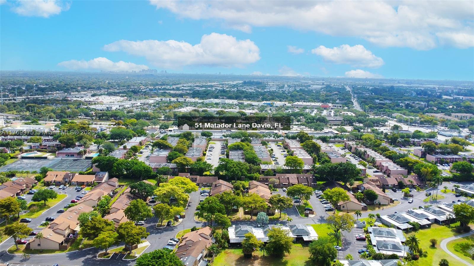 VALENCIA VILLAGE CONDO PH - Residential