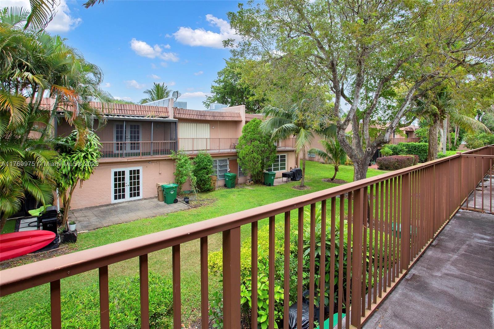 VALENCIA VILLAGE CONDO PH - Residential