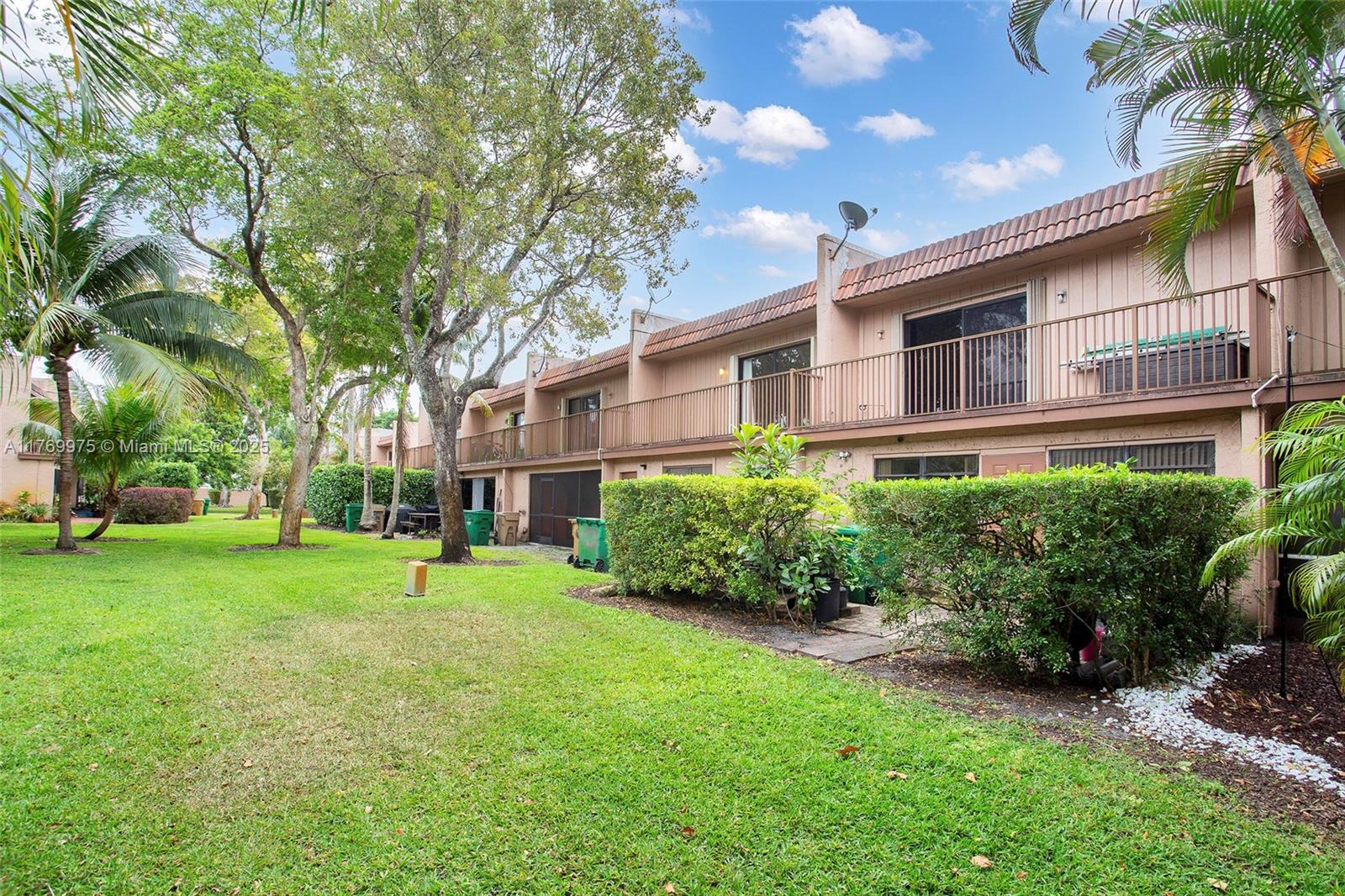 VALENCIA VILLAGE CONDO PH - Residential