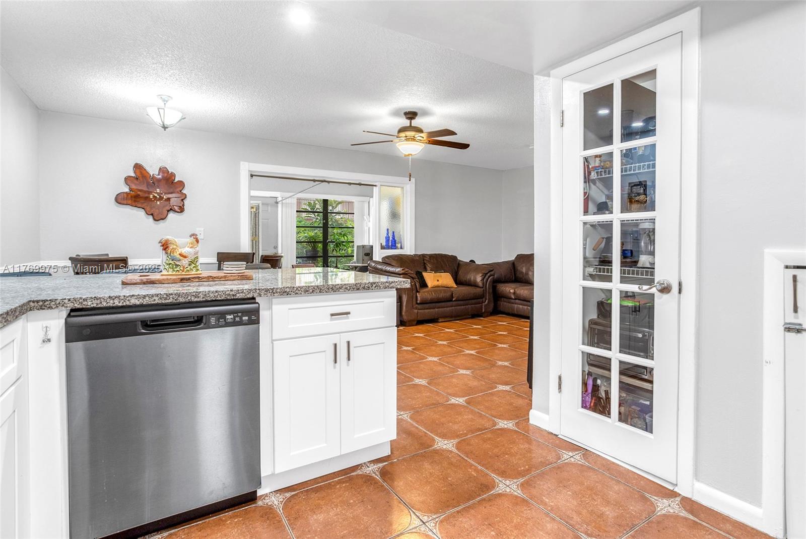 VALENCIA VILLAGE CONDO PH - Residential