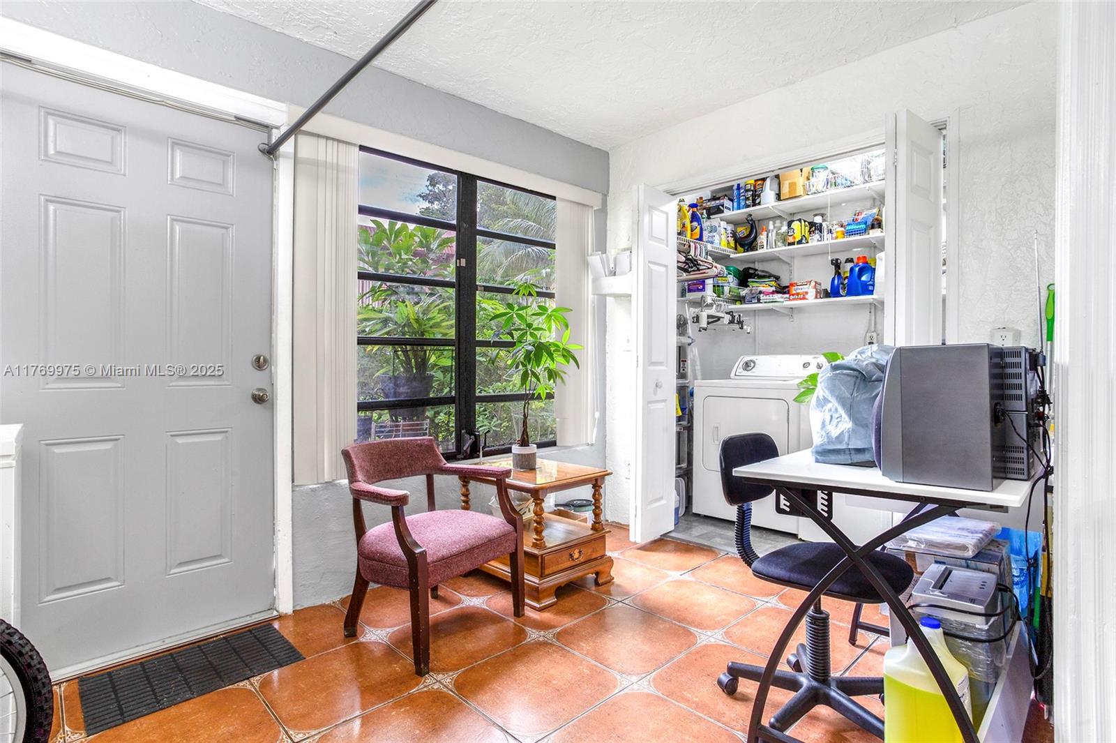 VALENCIA VILLAGE CONDO PH - Residential