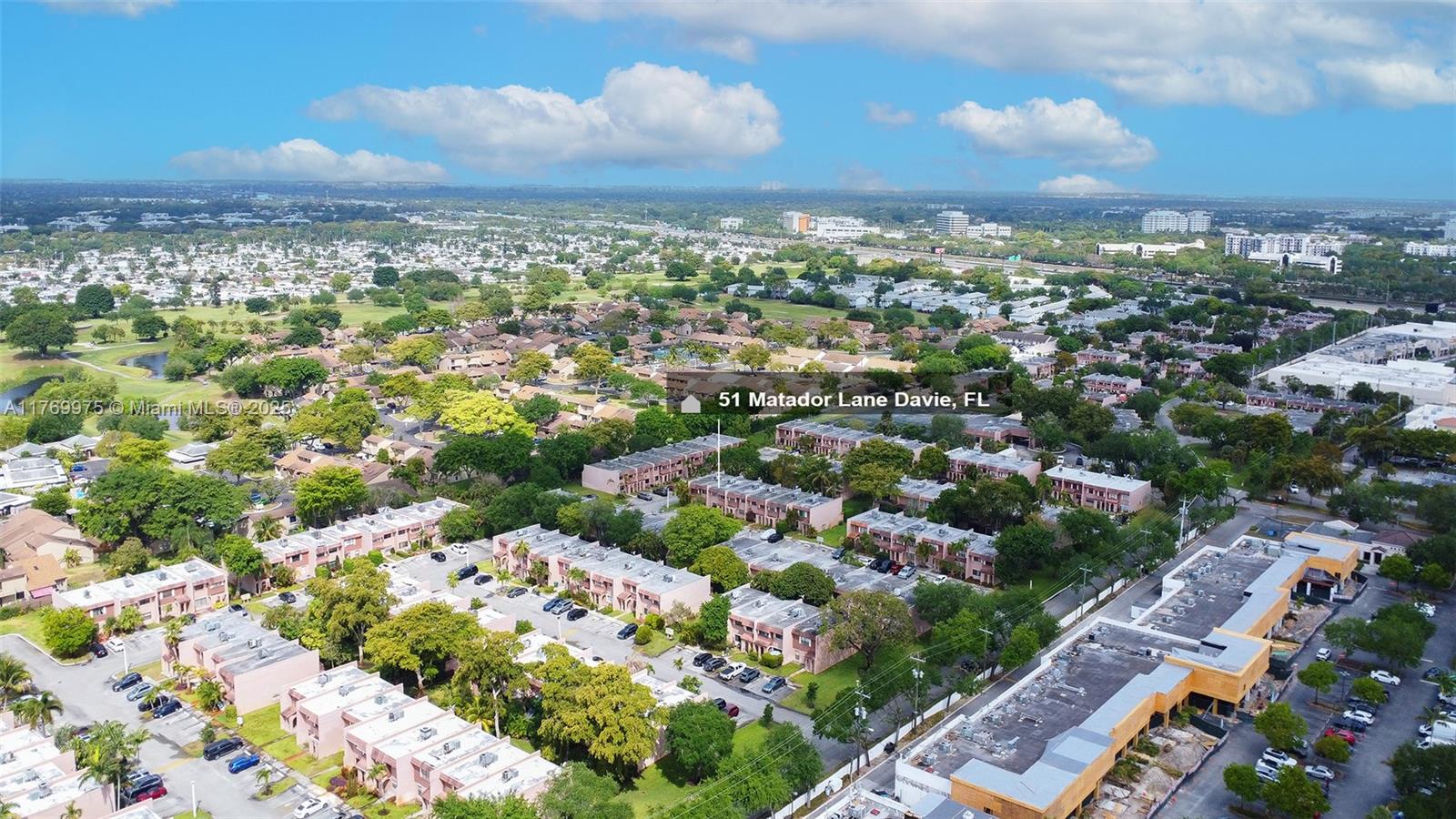 VALENCIA VILLAGE CONDO PH - Residential