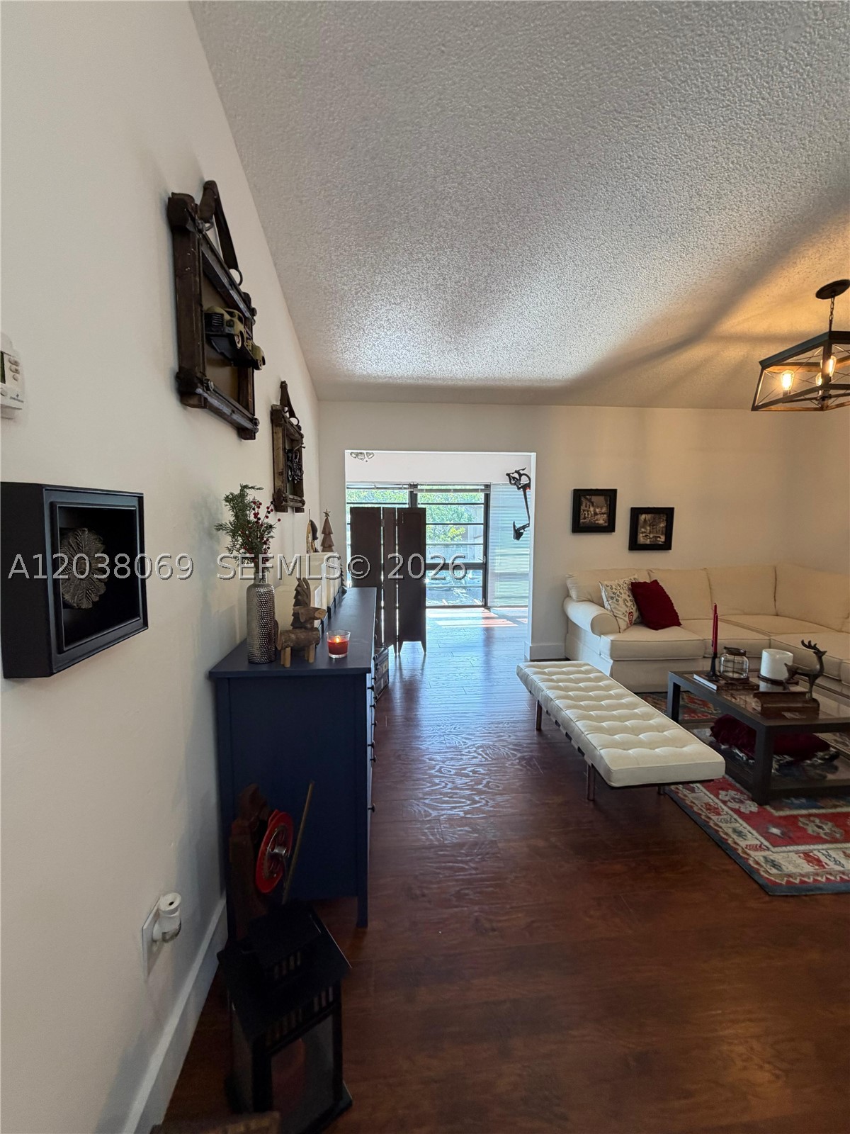 DORAL PARK C CLUB VILLAS - Residential