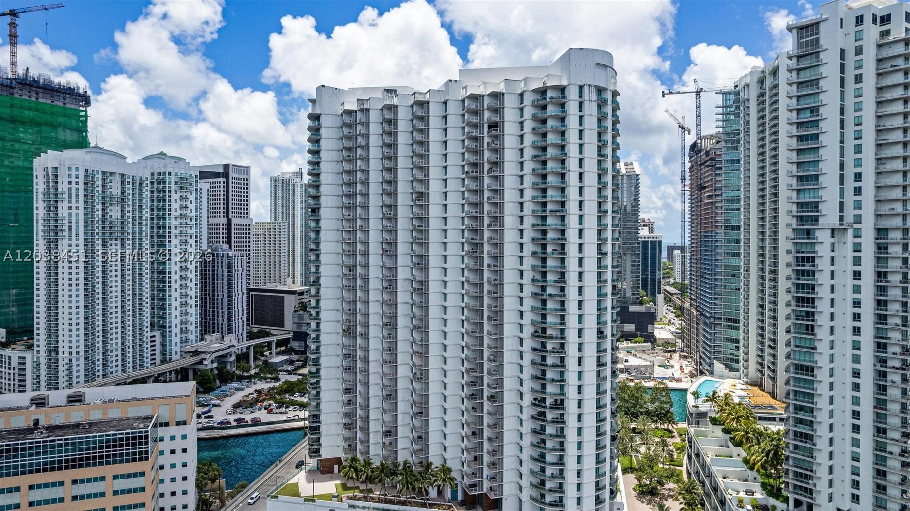WIND CONDO - Residential Lease