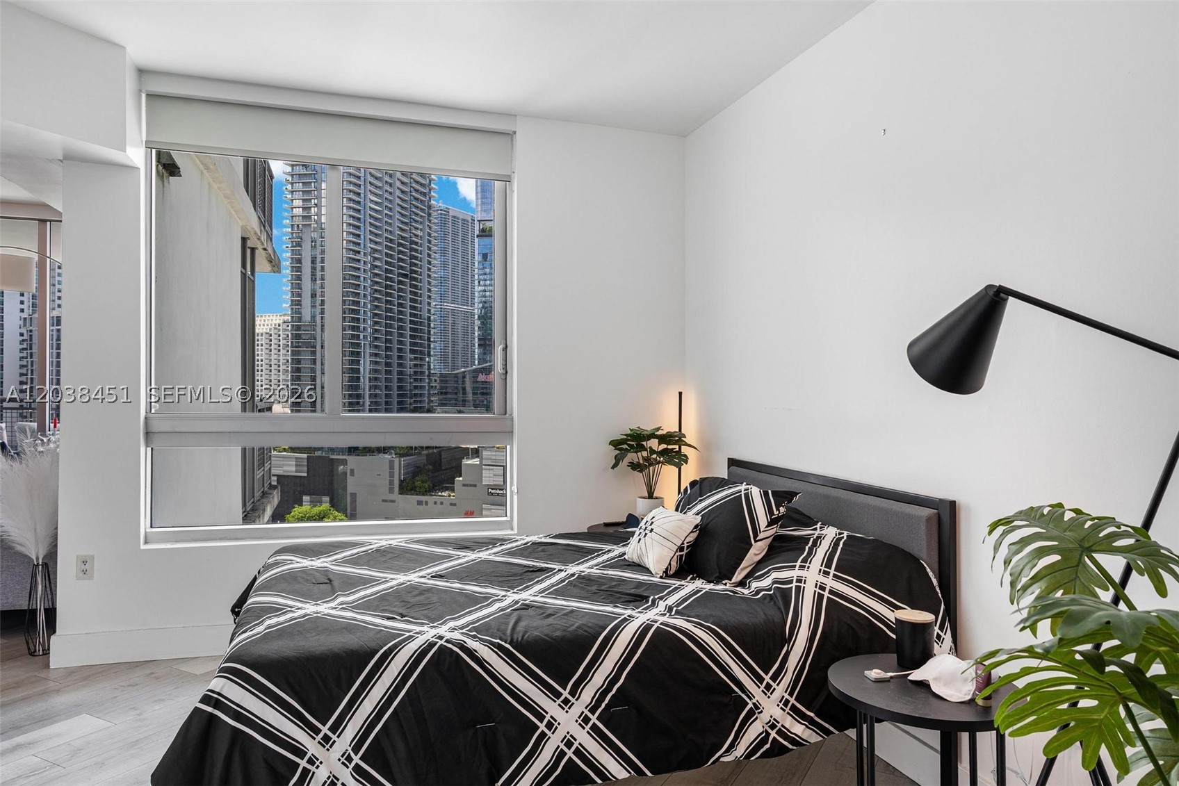 WIND CONDO - Residential Lease