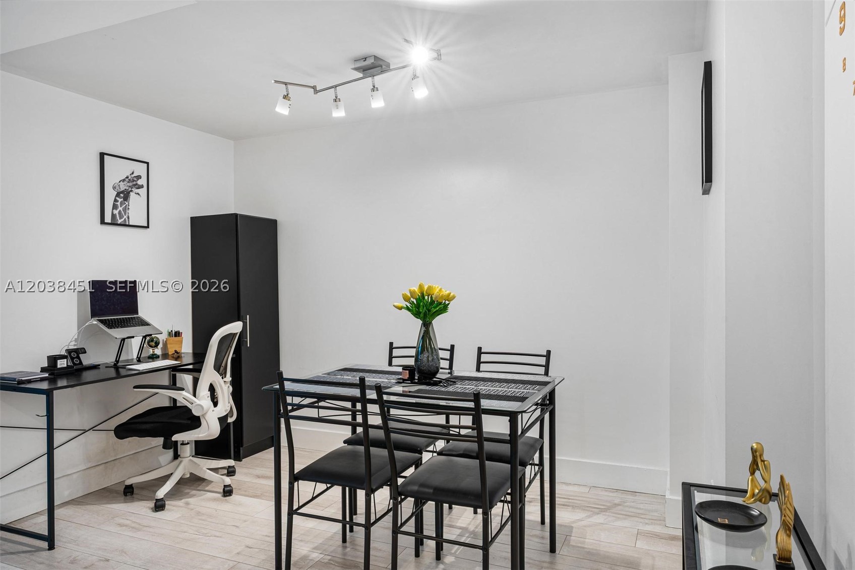 WIND CONDO - Residential Lease