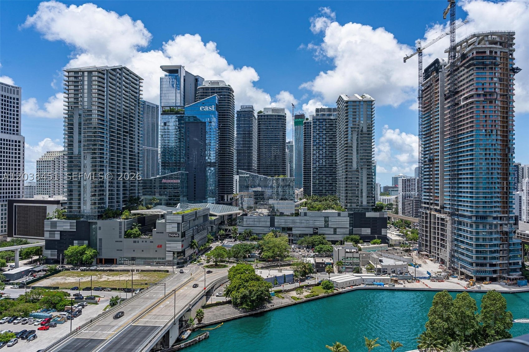 WIND CONDO - Residential Lease