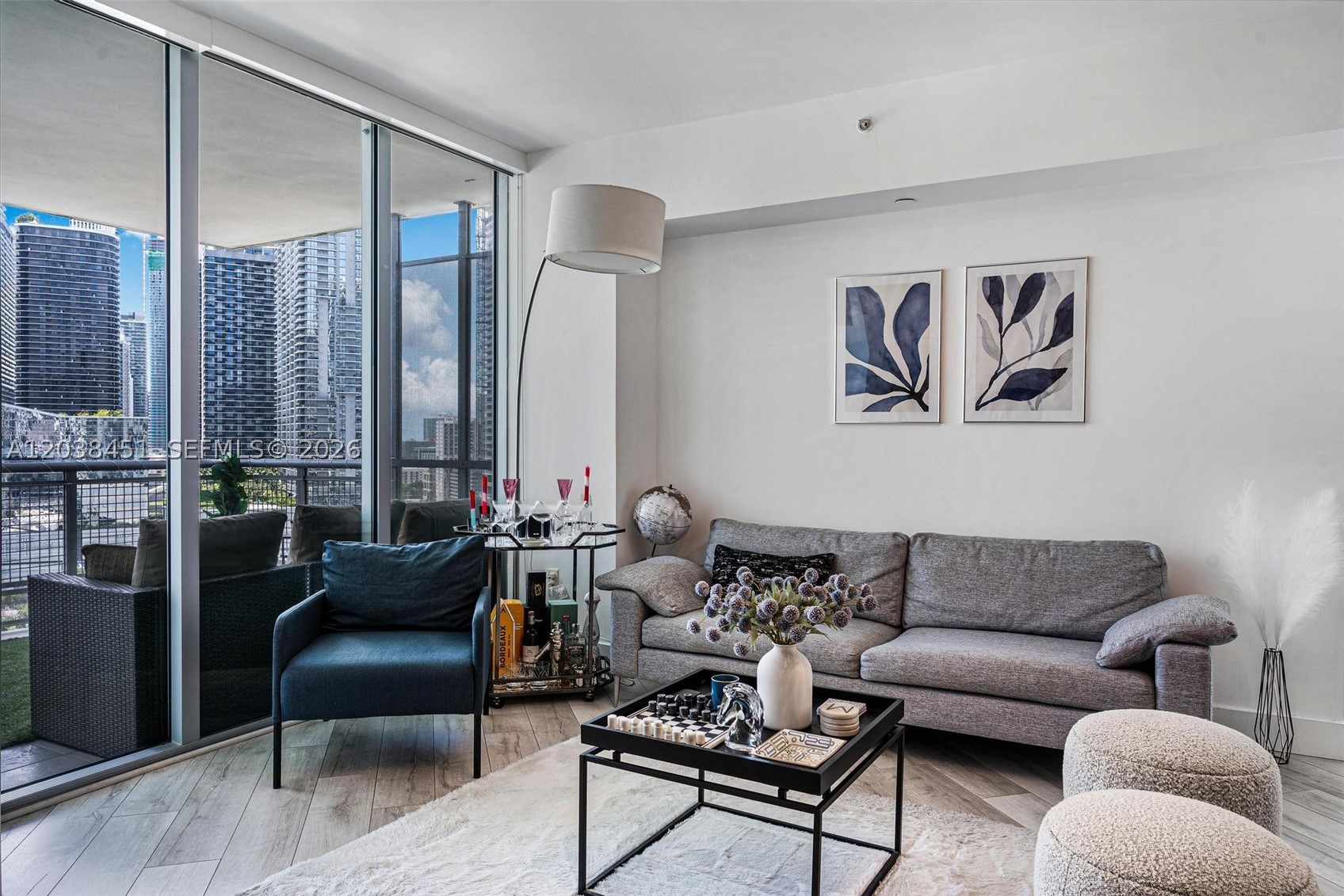 WIND CONDO - Residential Lease