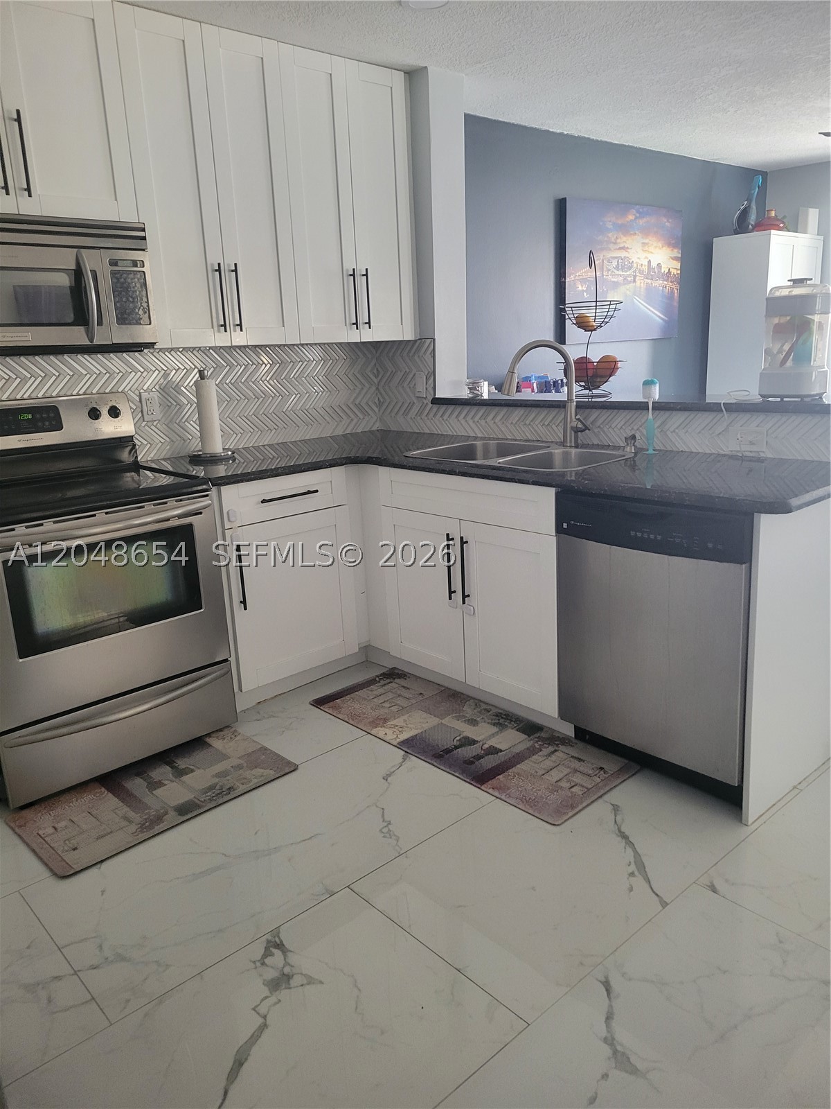 CORAL BAY PARCEL - Residential Lease