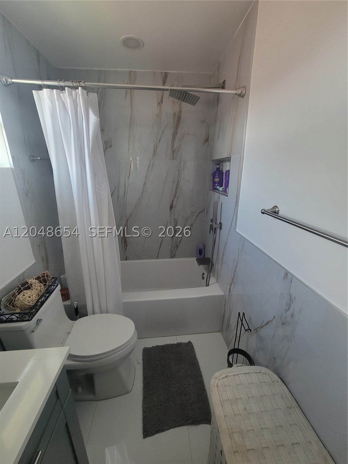 CORAL BAY PARCEL - Residential Lease