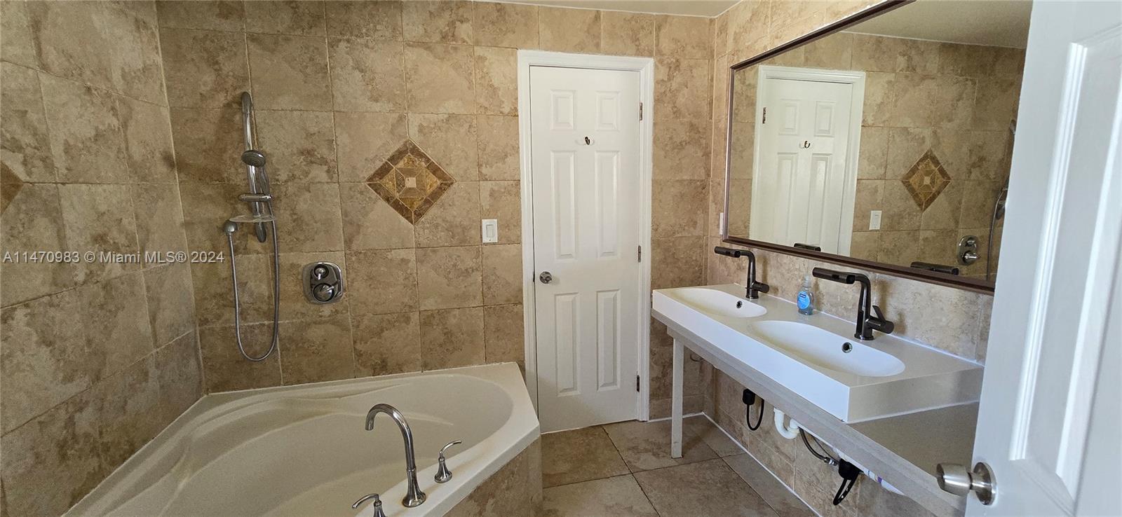 BROWARD HEIGHTS - Residential Lease