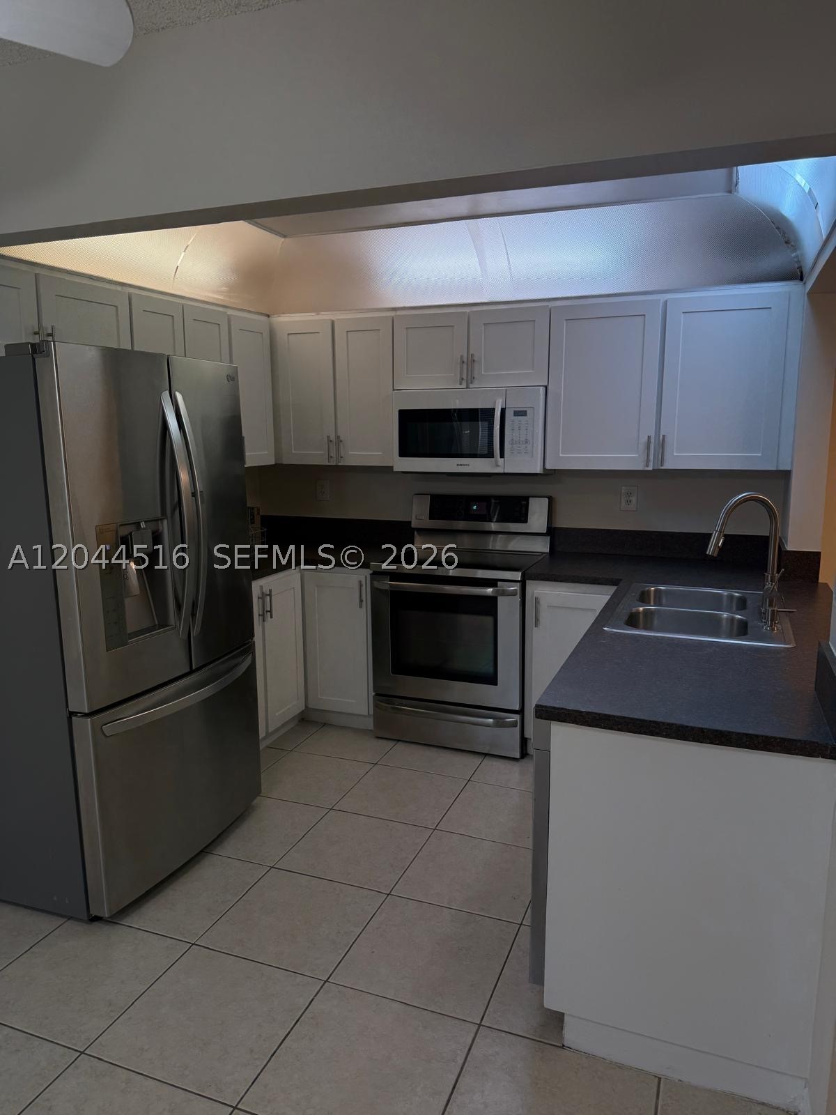 MONTEREY VILLAGE-TWO CONDO - Residential Lease
