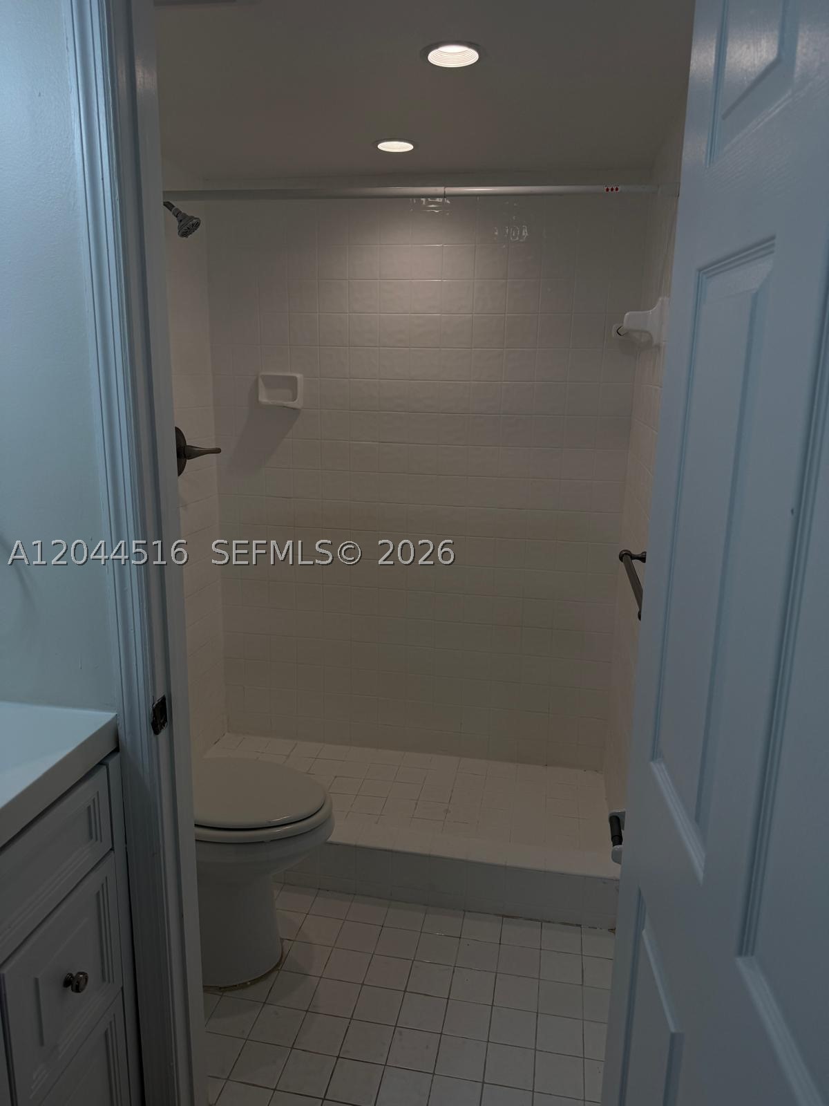MONTEREY VILLAGE-TWO CONDO - Residential Lease