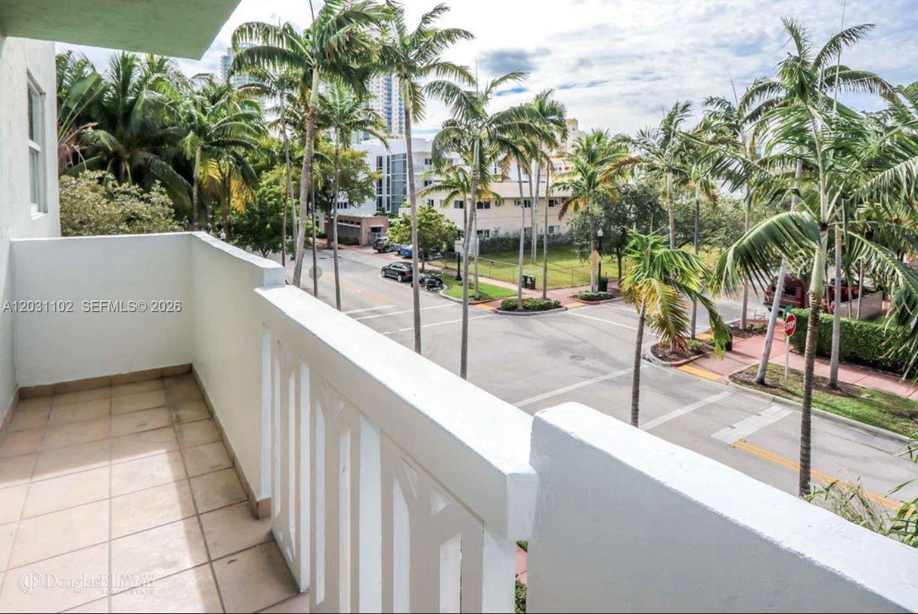 JEFFERSON MANOR CONDO - Residential