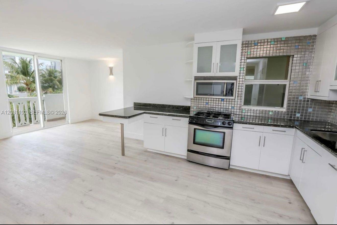 JEFFERSON MANOR CONDO - Residential