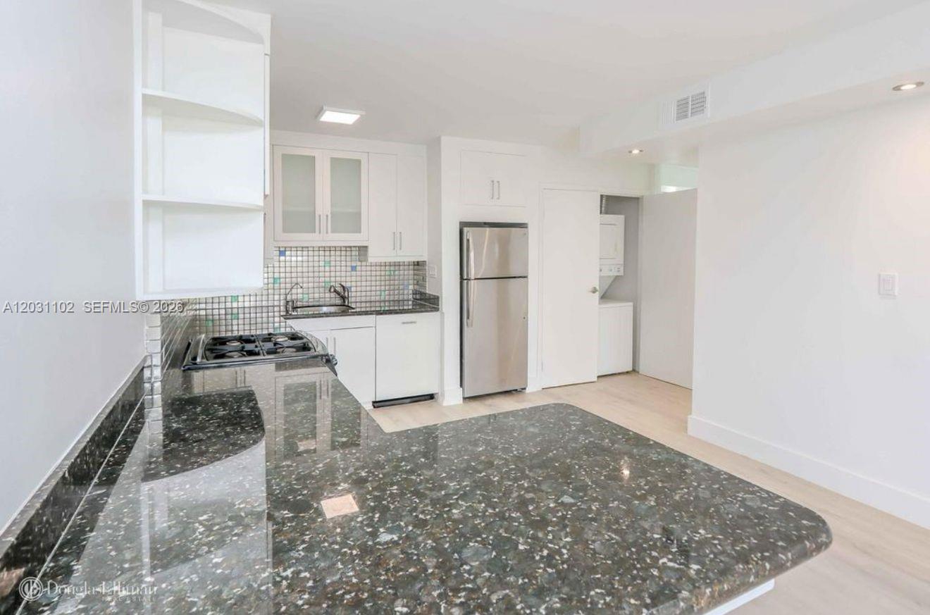JEFFERSON MANOR CONDO - Residential