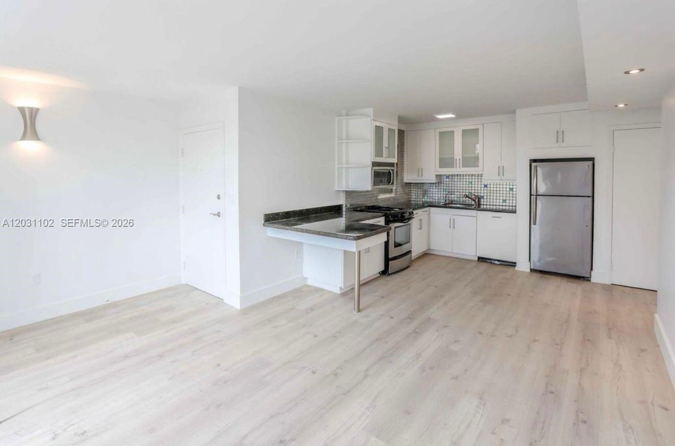 JEFFERSON MANOR CONDO - Residential