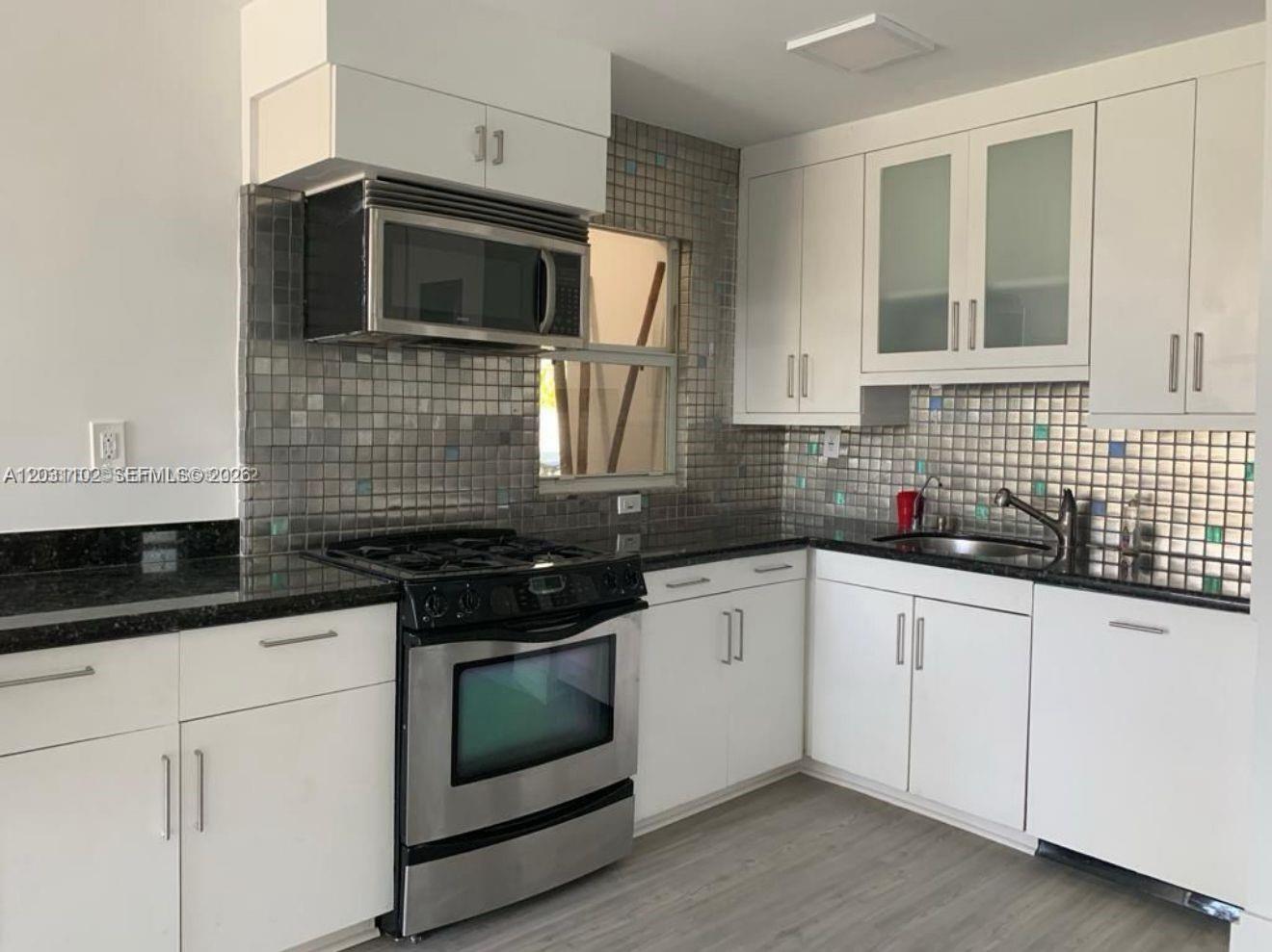 JEFFERSON MANOR CONDO - Residential
