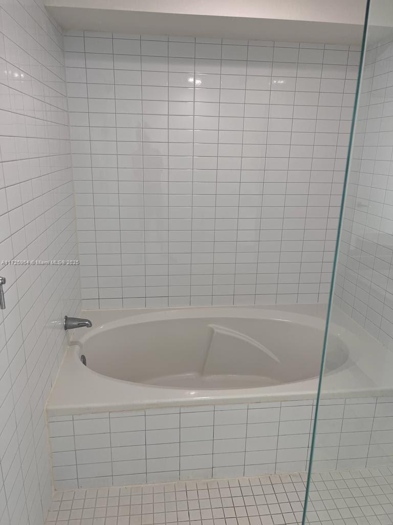 MARINABLUE CONDO - Residential Lease