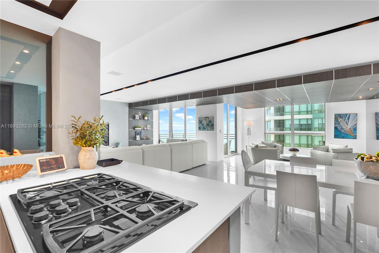 Diplomat Residences - Residential